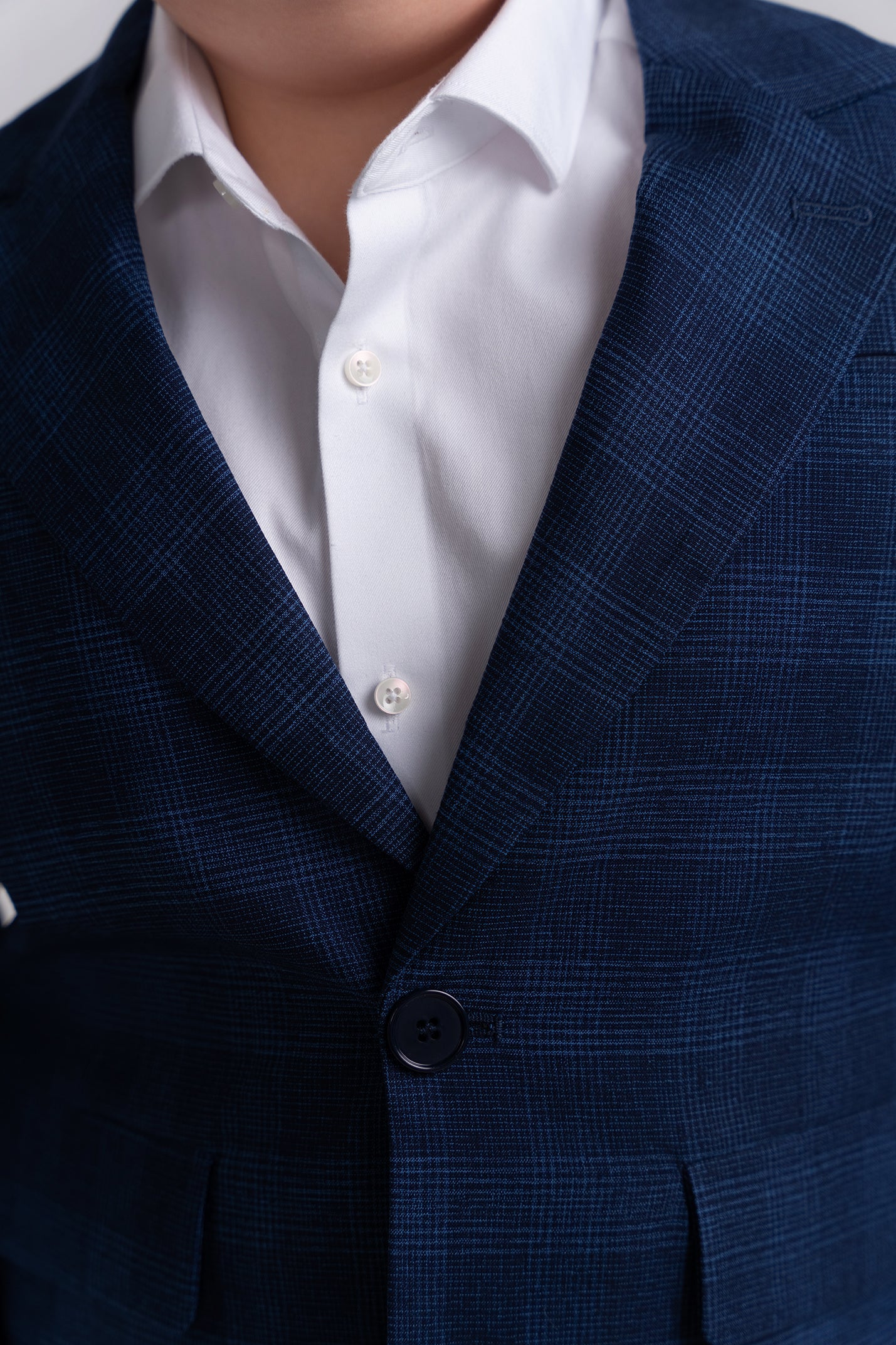 mofi_husky boys_plaid_dress_blazer front closeup